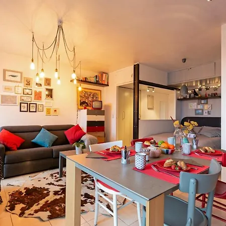 Vibrant Flat Overlooking St Martin Canal By Guestready Appartement *